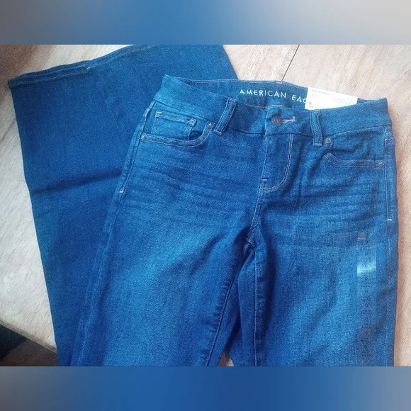 American Eagle Outfitters Women's Dark Blue Curvy Kick Boot Jeans - Picture 1 of 5